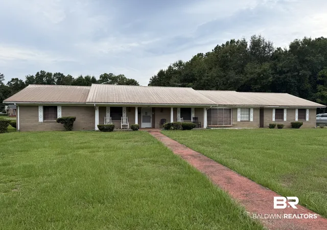 Photo 2 of Single family home for sale at 162 Bullard St, Atmore, AL 36502 | MLS# 409986 | Listing updated on 2026-09-08