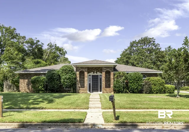 Photo 1 of Single family home for sale at 2300 E Christopher Dr, Mobile, AL 36609 | MLS# 410400 | Listing updated on 2026-09-15
