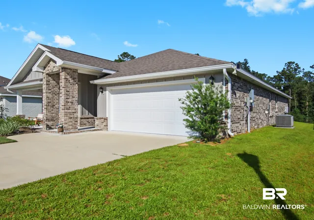 Photo 2 of Single family home for sale at 13593 Paris Cir, Spanish Fort, AL 36527 | MLS# 410740 | Listing updated on 2026-09-18