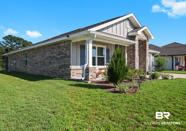Photo 3 of Single family home for sale at 13593 Paris Cir, Spanish Fort, AL 36527 | MLS# 410740 | Listing updated on 2026-09-18