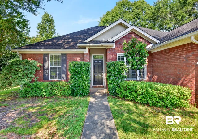 Photo 2 of Single family home for sale at 1628 Ashmoor Dr, Mobile, AL 36695 | MLS# 410413 | Listing updated on 2026-09-09