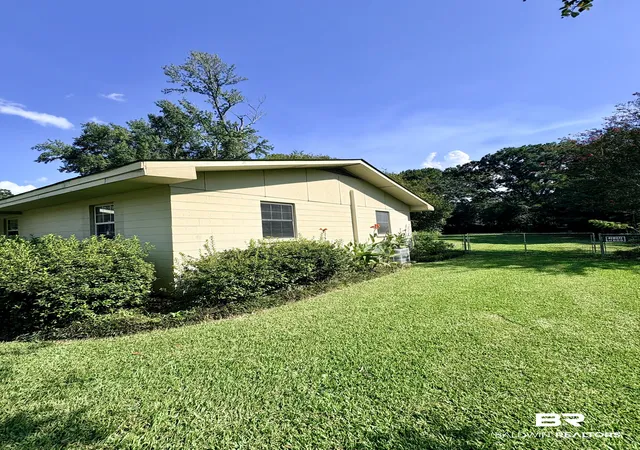 Photo 18 of Single family home for sale at 103 Williamson St, Brewton, AL 36426 | MLS# 410011 | Listing updated on 2026-09-02