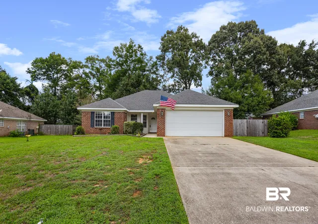 Photo 1 of Single family home for sale at 7635 Elizabeth Dr, Daphne, AL 36526 | MLS# 410098 | Listing updated on 2026-09-17