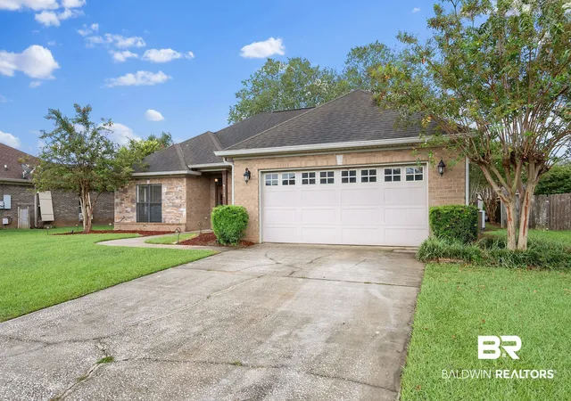 Photo 2 of Sale Pending at 9248 Coles Ct, Daphne, AL 36526 | MLS# 410150 | Listing updated on 2026-09-21
