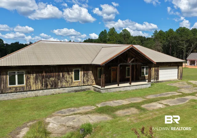 Photo 2 of Single family home for sale at 1430 Ducey Dr, Axis, AL 36505 | MLS# 410564 | Listing updated on 2026-09-11