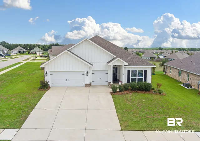 Photo 1 of Sale Pending at 21153 Yosemite Blvd, Fairhope, AL 36532 | MLS# 410026 | Listing updated on 2026-09-10