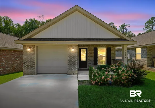Photo 35 of Single family home for sale at 1137 S Forest Glen Dr, Mobile, AL 36618 | MLS# 411033 | Listing updated on 2026-10-05