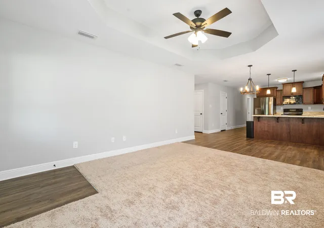 Photo 3 of Single family home for sale at 1137 S Forest Glen Dr, Mobile, AL 36618 | MLS# 411033 | Listing updated on 2026-10-05