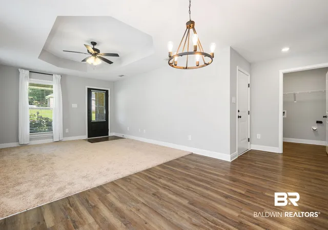 Photo 3 of Single family home for sale at 1137 S Forest Glen Dr, Mobile, AL 36618 | MLS# 411033 | Listing updated on 2026-10-05