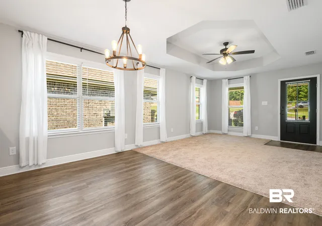 Photo 4 of Single family home for sale at 1137 S Forest Glen Dr, Mobile, AL 36618 | MLS# 411033 | Listing updated on 2026-10-05