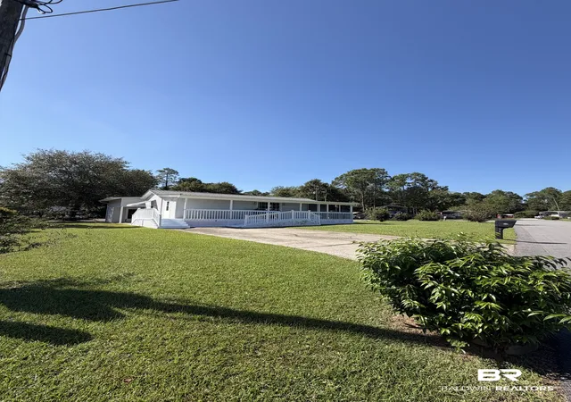 Photo 3 of Single family home for sale at 245 Defuniak Loop, Lillian, AL 36549 | MLS# 410911 | Listing updated on 2026-09-21