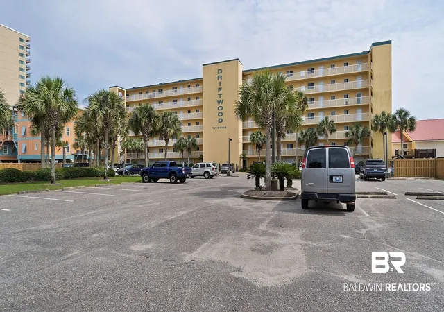 Photo 2 of Townhouse for sale at 615 W Beach Blvd #4-E, Gulf Shores, AL 36542 | MLS# 410680 | Listing updated on 2026-09-23