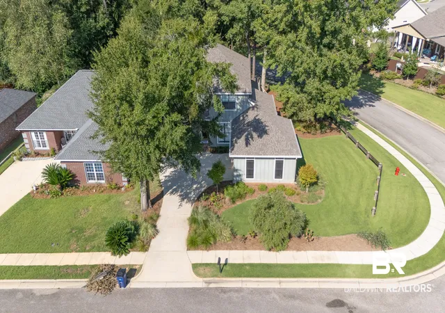 Photo 2 of Single family home for sale at 27595 Claiborne Cir, Daphne, AL 36526 | MLS# 410660 | Listing updated on 2026-09-22