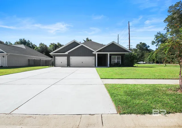 Photo 1 of Single family home for sale at 705 Calibre St, Fairhope, AL 36532 | MLS# 411438 | Listing updated on 2026-10-01