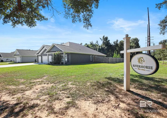 Photo 3 of Single family home for sale at 705 Calibre St, Fairhope, AL 36532 | MLS# 411438 | Listing updated on 2026-10-01