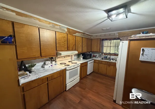 Photo 4 of Single family home for sale at 4148 Ridge Rd, Brewton, AL 36426 | MLS# 410064 | Listing updated on 2026-09-01