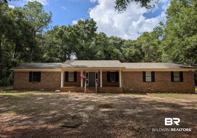 Single family home for sale at 6350 Sherry Dr, Mobile, AL 36618 | MLS# 410104