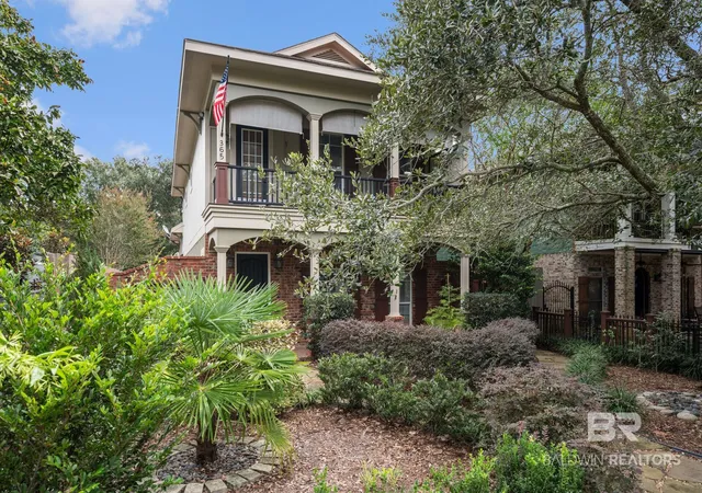 Photo 2 of Single family home for sale at 365 S Section St, Fairhope, AL 36532 | MLS# 410208 | Listing updated on 2026-10-20