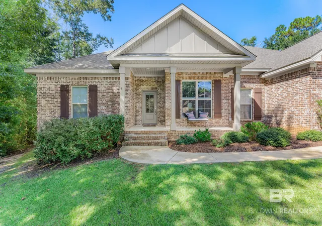 Photo 2 of Single family home for sale at 19847 Bunker Loop, Fairhope, AL 36532 | MLS# 411347 | Listing updated on 2026-10-15