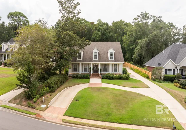 Photo 1 of Single family home for sale at 303 South Dr, Fairhope, AL 36532 | MLS# 411596 | Listing updated on 2026-10-14