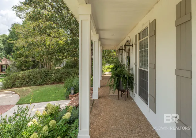 Photo 3 of Single family home for sale at 303 South Dr, Fairhope, AL 36532 | MLS# 411596 | Listing updated on 2026-10-14