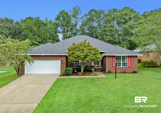 Photo 1 of Sale Pending at 7236 N Lake Dr, Daphne, AL 36527 | MLS# 409876 | Listing updated on 2026-09-08