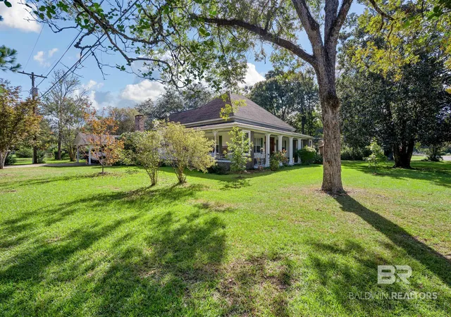 Photo 3 of Single family home for sale at 610 Mcmillan Ave, Bay Minette, AL 36507 | MLS# 411542 | Listing updated on 2026-10-19