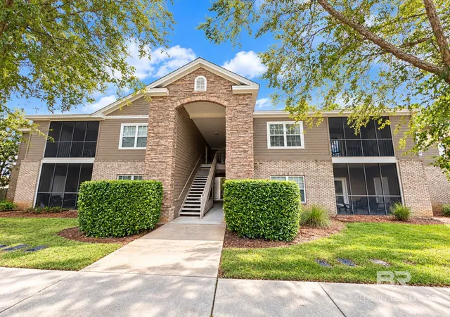 Townhouse for sale at 450 Park Ave #APT 109, Foley, AL 36535 | MLS# 411677