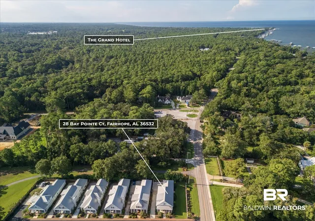 Photo 4 of Single family home for sale at 28 Bay Pointe Ct, Fairhope, AL 36532 | MLS# 410079 | Listing updated on 2026-10-15