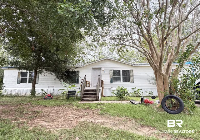 Photo 3 of Manufactured home for sale at 24678 Oak View Ct, Loxley, AL 36551 | MLS# 410430 | Listing updated on 2026-09-10