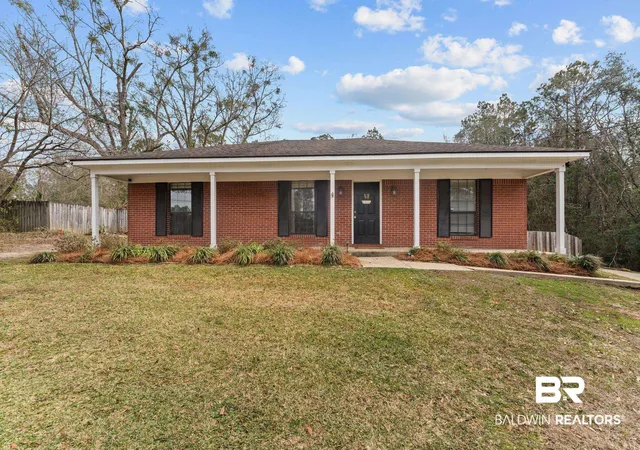 Single family home for sale at 814 Deer Run Dr, Saraland, AL 36571 | MLS# 390546