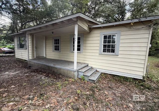 Photo 2 of Single family home for sale at 2764 S Thompson Dr, Mobile, AL 36606 | MLS# 411769 | Listing updated on 2026-10-15