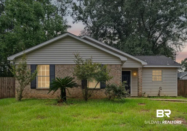 Single family home for sale at 9711 Royal Woods Dr, Mobile, AL 36608 | MLS# 410623