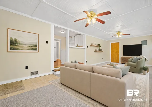 Photo 3 of Single family home for sale at 4904 Mercedes Rd, Mobile, AL 36618 | MLS# 410141 | Listing updated on 2026-09-09