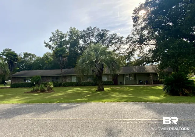 Photo 2 of Single family home for sale at 511 N Day Ave, Bay Minette, AL 36507 | MLS# 410193 | Listing updated on 2026-10-01