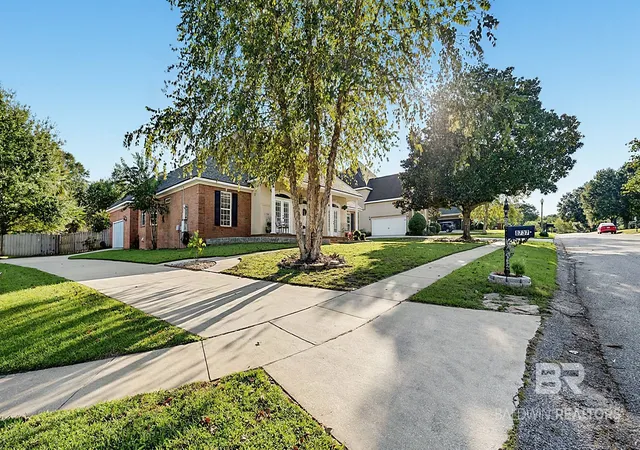 Photo 2 of Single family home for sale at 8737 Woodchester Ct, Mobile, AL 36619 | MLS# 410818 | Listing updated on 2026-10-22