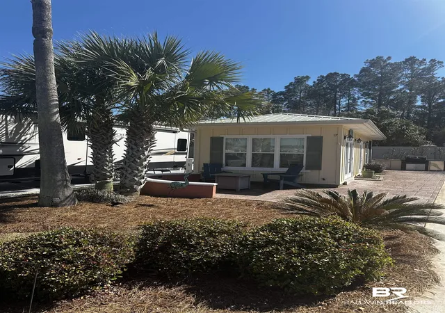 Photo 1 of Single family home for sale at 12131 Gateway Dr #17, Elberta, AL 36530 | MLS# 375846 | Listing updated on 2026-09-19