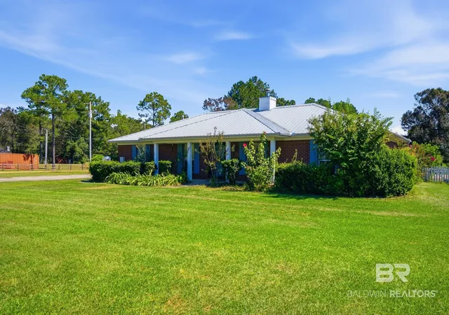 Photo 2 of Single family home for sale at 34880 Pine Rd, Stapleton, AL 36578 | MLS# 411458 | Listing updated on 2026-10-03