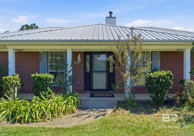 Photo 3 of Single family home for sale at 34880 Pine Rd, Stapleton, AL 36578 | MLS# 411458 | Listing updated on 2026-10-03
