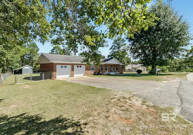Photo 3 of Single family home for sale at 375 Windmill Rd, Frisco City, AL 36445 | MLS# 411398 | Listing updated on 2026-10-01