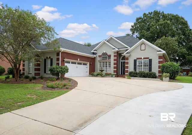 Photo 2 of Single family home for sale at 19150 Fairfax Dr, Fairhope, AL 36532 | MLS# 410304 | Listing updated on 2026-09-16