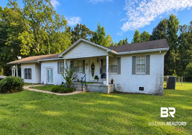 Photo 1 of Townhouse for sale at 319 Sherwood Dr, Monroeville, AL 36460 | MLS# 410604 | Listing updated on 2026-09-14