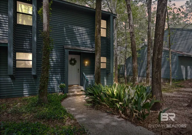 Photo 2 of Townhouse for sale at 28 Summer Oaks Dr, Daphne, AL 36526 | MLS# 411832 | Listing updated on 2026-10-11