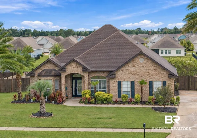 Photo 3 of Single family home for sale at 4245 Augusta Dr, Gulf Shores, AL 36542 | MLS# 410602 | Listing updated on 2026-09-16