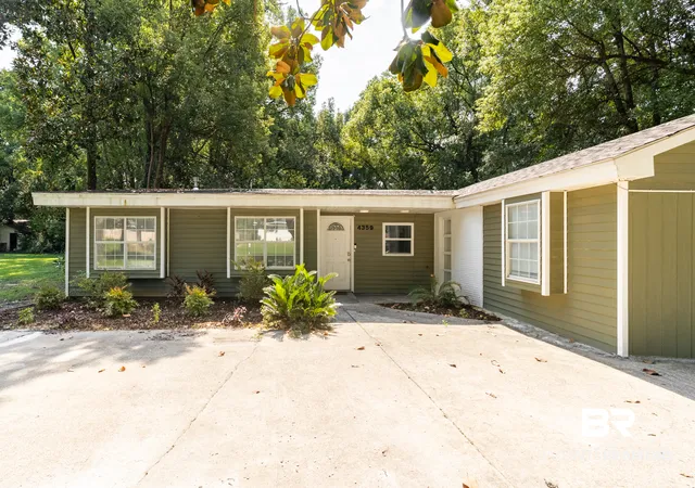 Photo 2 of Single family home for sale at 4359 Antares Ln, Mobile, AL 36693 | MLS# 410501 | Listing updated on 2026-09-17