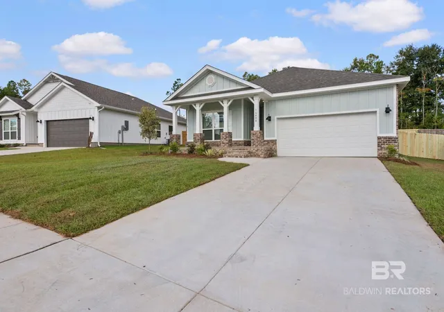 Photo 2 of Single family home for sale at 16400 Laurelbrooke Loop, Fairhope, AL 36532 | MLS# 411482 | Listing updated on 2026-10-13