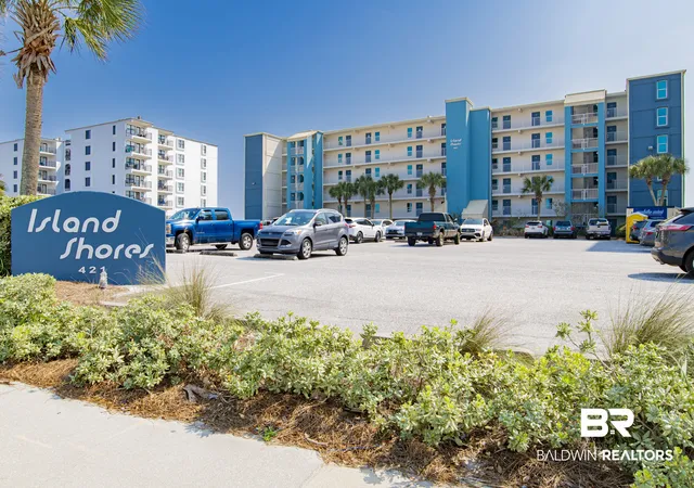 Photo 2 of Townhouse for sale at 421 E Beach Blvd #352, Gulf Shores, AL 36542 | MLS# 410796 | Listing updated on 2026-09-21