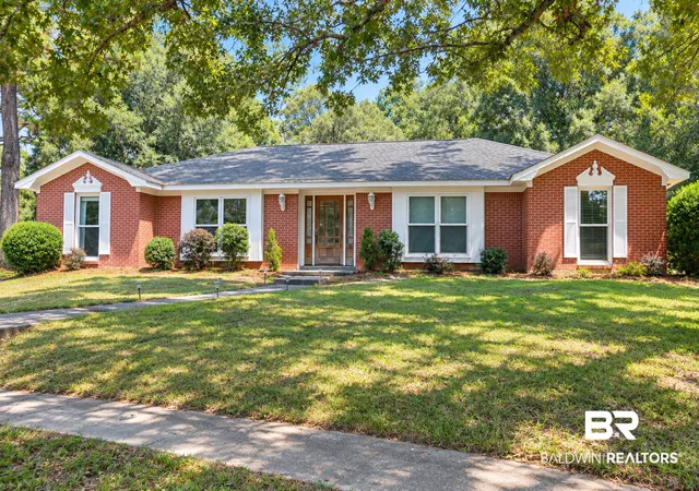 Photo 1 of Sale Pending at 2805 Westmoor Ct, Mobile, AL 36695 | MLS# 410408 | Listing updated on 2026-09-17