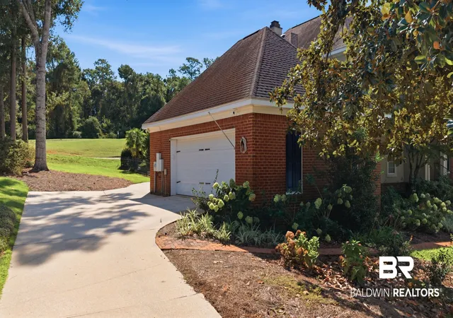 Photo 3 of Single family home for sale at 102 Clubhouse Dr, Fairhope, AL 36532 | MLS# 410041 | Listing updated on 2026-09-03