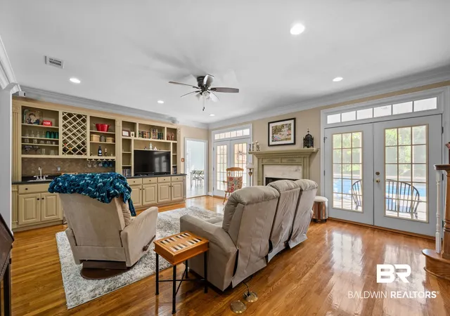 Photo 4 of Single family home for sale at 102 Clubhouse Dr, Fairhope, AL 36532 | MLS# 410041 | Listing updated on 2026-10-17